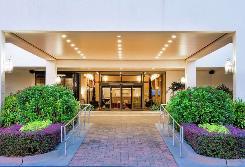 בית מלון כפרי Hilton Tampa Airport Westshore