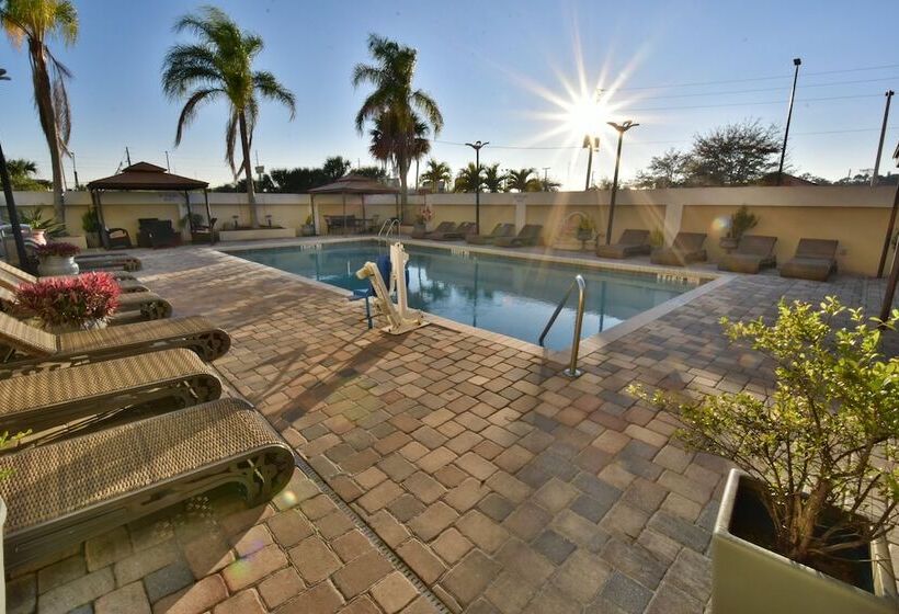 ホテル Holiday Inn Orlando East Ucf Area, An Ihg