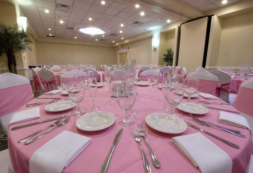 ホテル Holiday Inn Orlando East Ucf Area, An Ihg