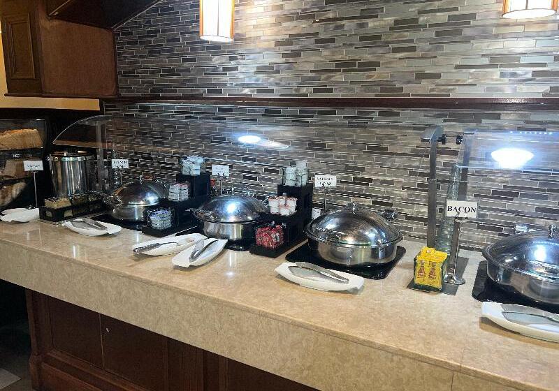 ホテル Holiday Inn Orlando East Ucf Area, An Ihg