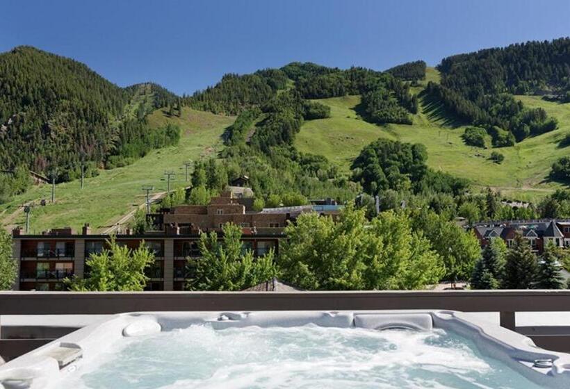 酒店 Independence Square Lodge By Frias