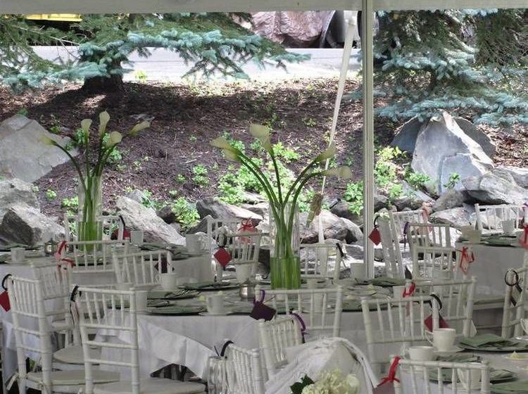 هتل Inn at Nichols Village