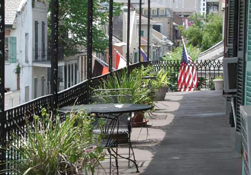 هتل Inn On St. Peter, A French Quarter Guest Houses Property