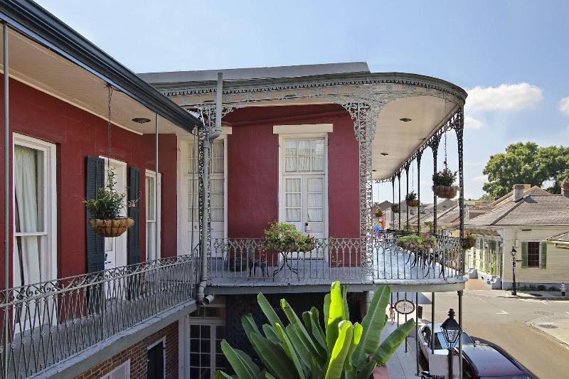هتل Inn On St. Peter, A French Quarter Guest Houses Property