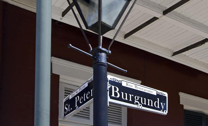 هتل Inn On St. Peter, A French Quarter Guest Houses Property