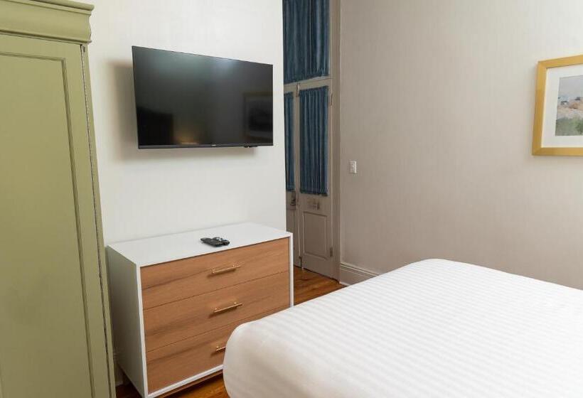 هتل Inn On St. Peter, A French Quarter Guest Houses Property