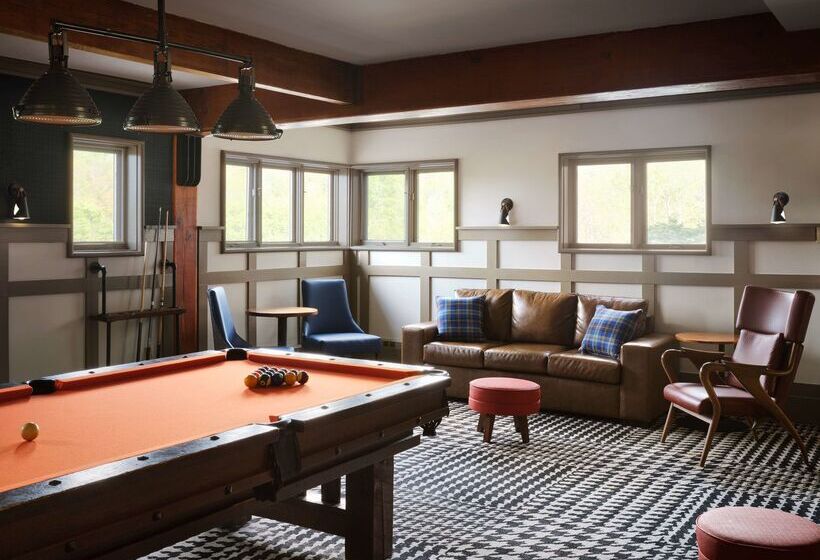هتل Killington Mountain Lodge, Tapestry Collection By Hilton