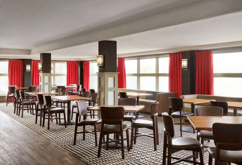 هتل Killington Mountain Lodge, Tapestry Collection By Hilton