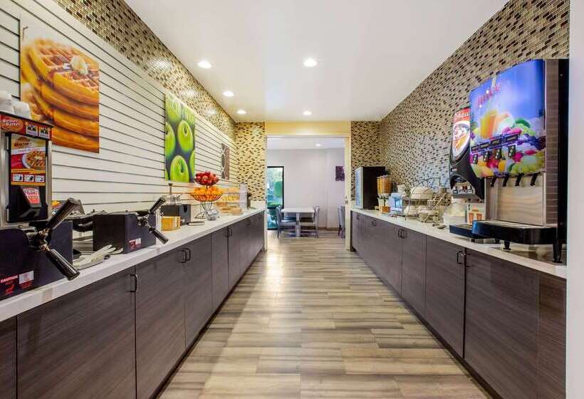 فندق La Quinta By Wyndham Pomona