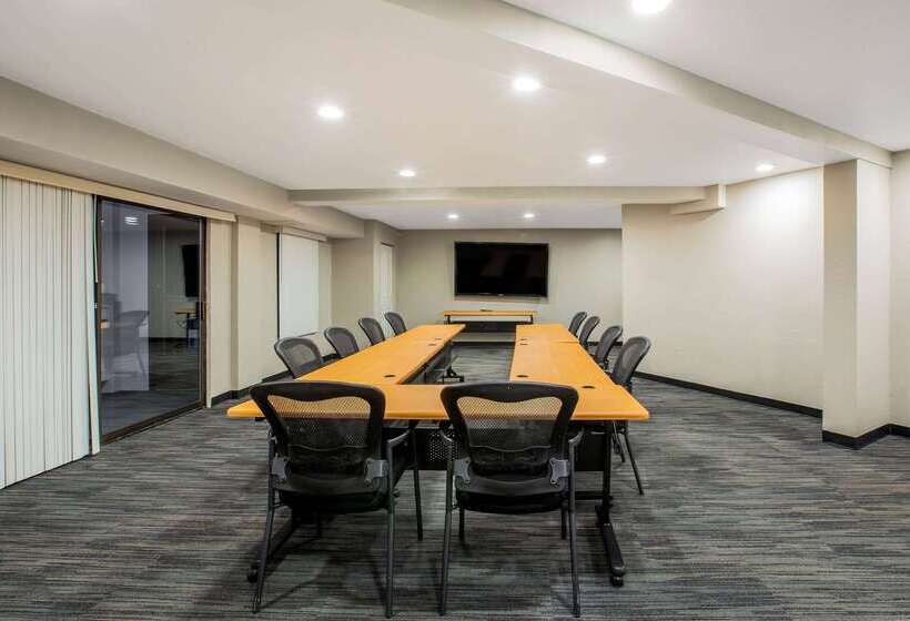 فندق La Quinta By Wyndham Pomona