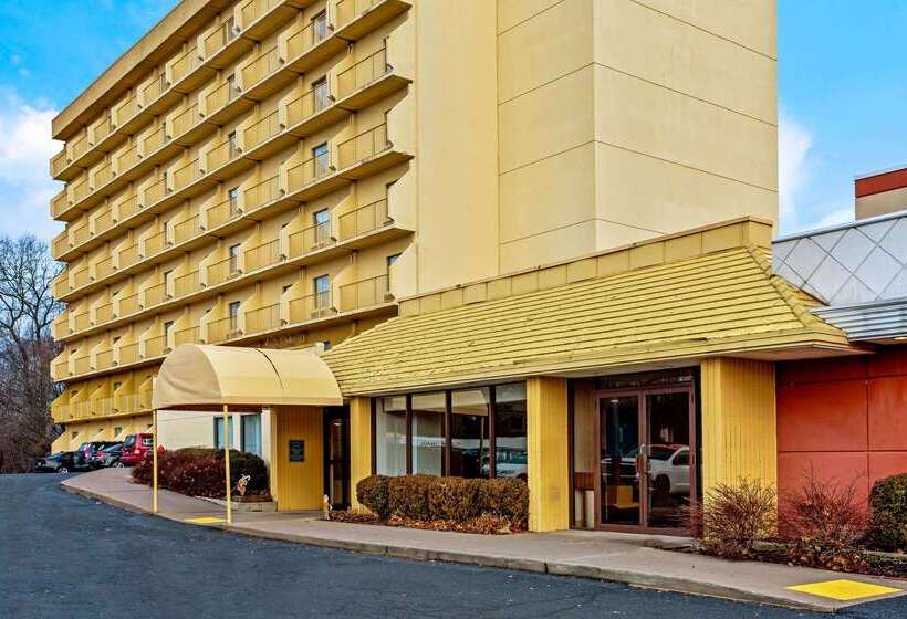 هتل La Quinta By Wyndham Stamford / New York City