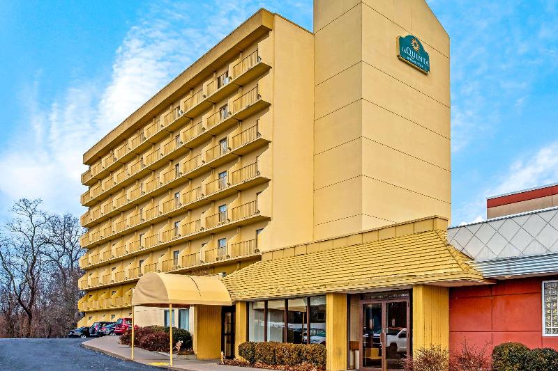 هتل La Quinta By Wyndham Stamford / New York City