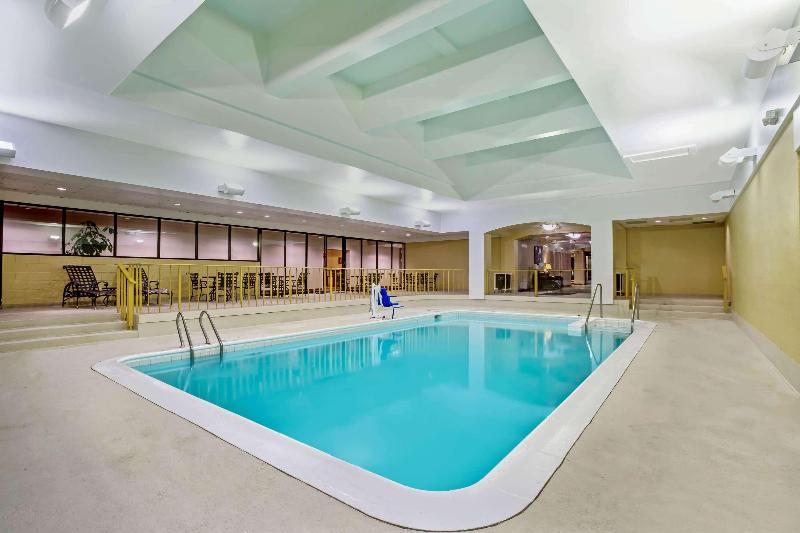 هتل La Quinta By Wyndham Stamford / New York City