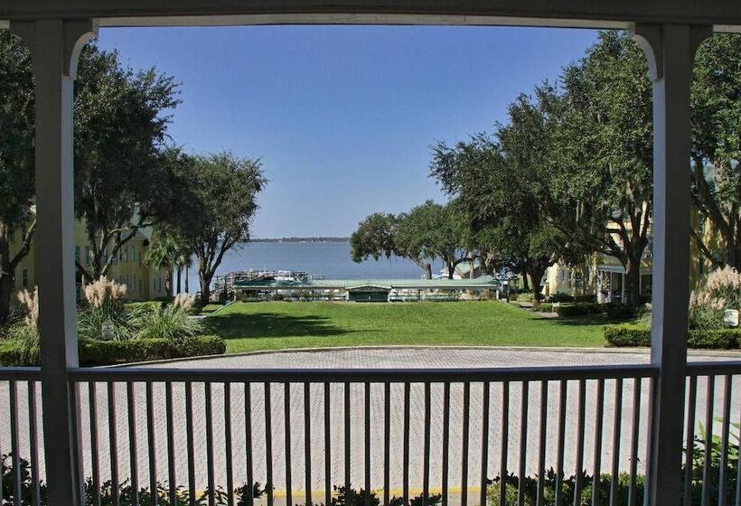 فندق Lakeside Inn On Lake Dora