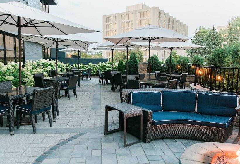 בית מלון כפרי Le Méridien Chicago  Oakbrook Center