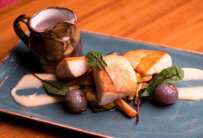 هتل Le Méridien Chicago  Oakbrook Center