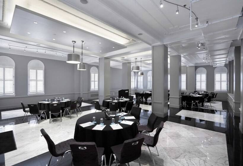 Отель Le Méridien Dallas, The Stoneleigh