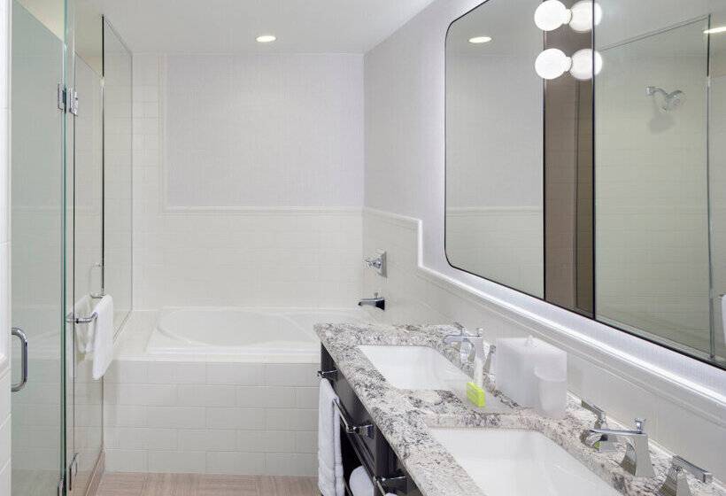 ホテル Le Méridien Washington, D.C., The Madison