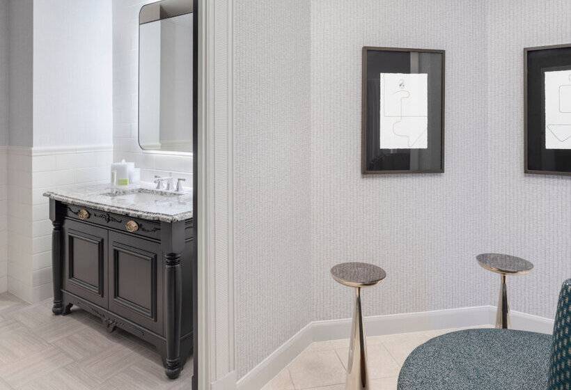 ホテル Le Méridien Washington, D.C., The Madison