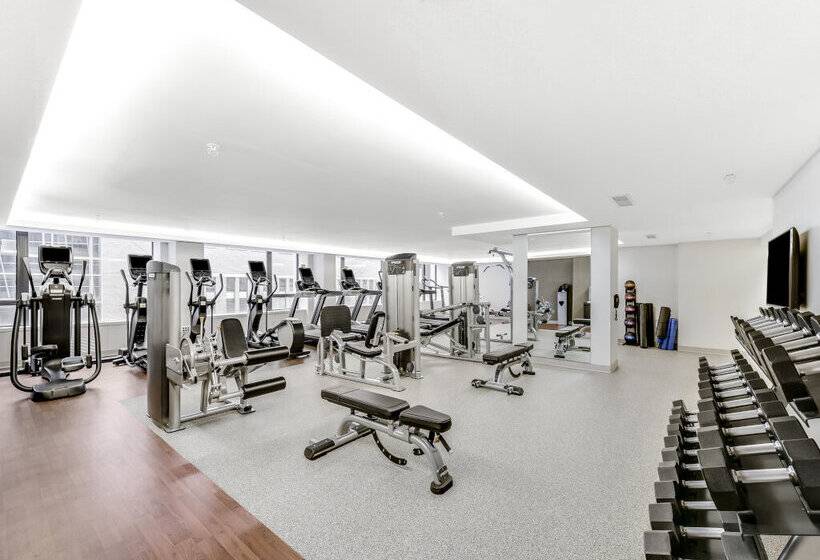 ホテル Le Méridien Washington, D.C., The Madison