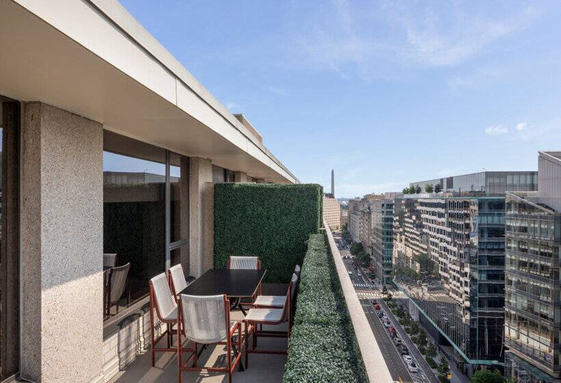ホテル Le Méridien Washington, D.C., The Madison