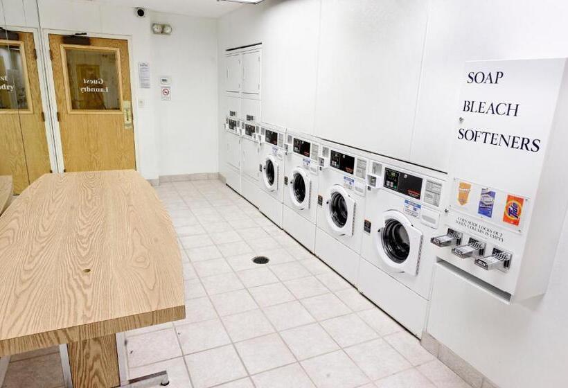 Livinn Hotel Cincinnati North/ Sharonville