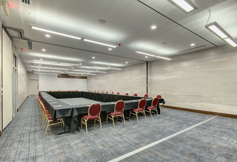 فندق Tulsa Marriott Southern Hills