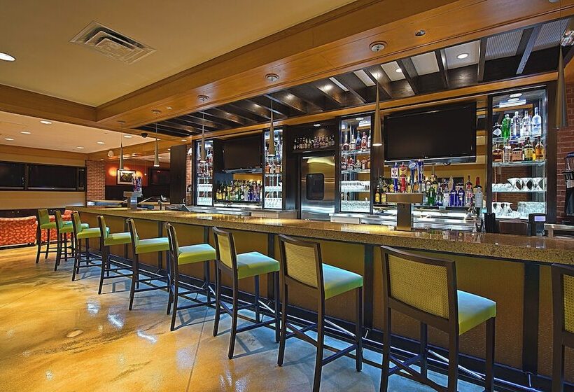 فندق Tulsa Marriott Southern Hills