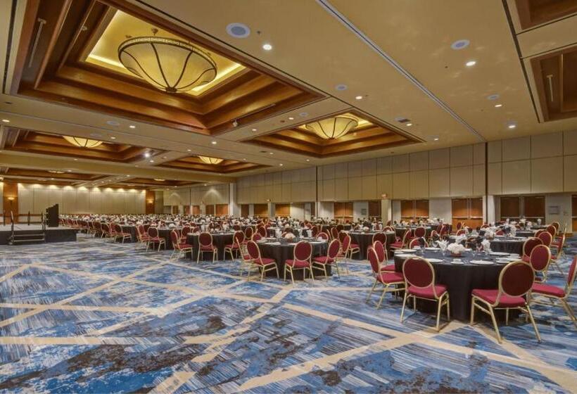 فندق Tulsa Marriott Southern Hills