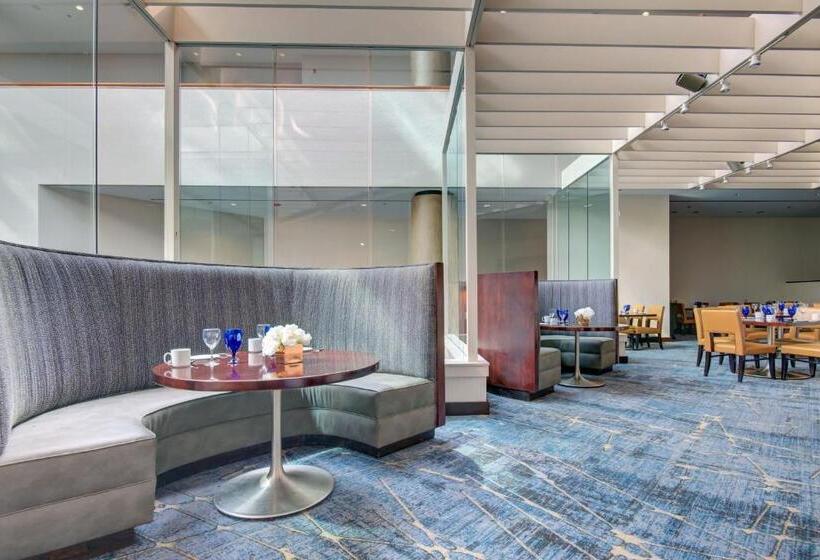 فندق Tulsa Marriott Southern Hills