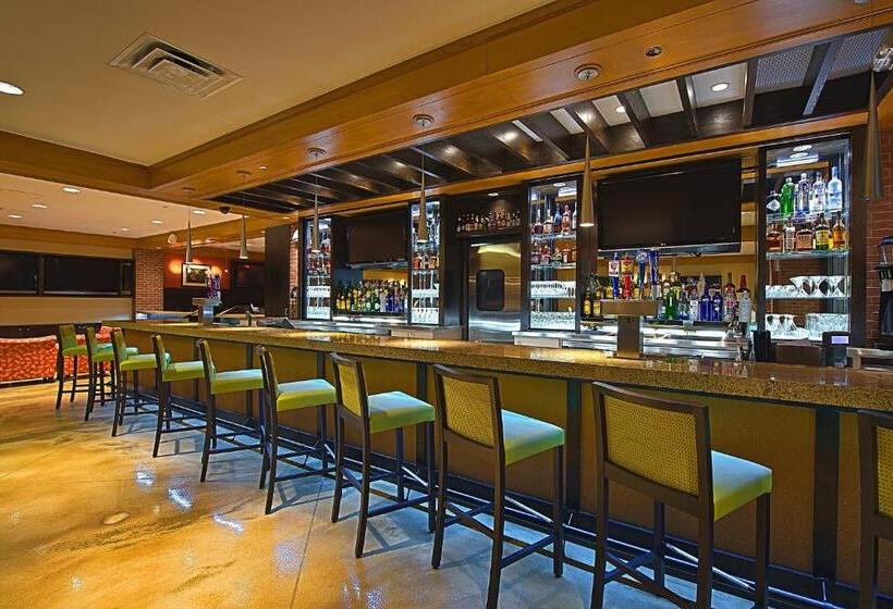 فندق Tulsa Marriott Southern Hills