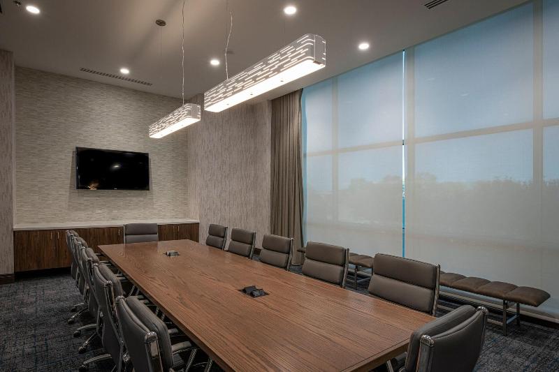 فندق Tulsa Marriott Southern Hills