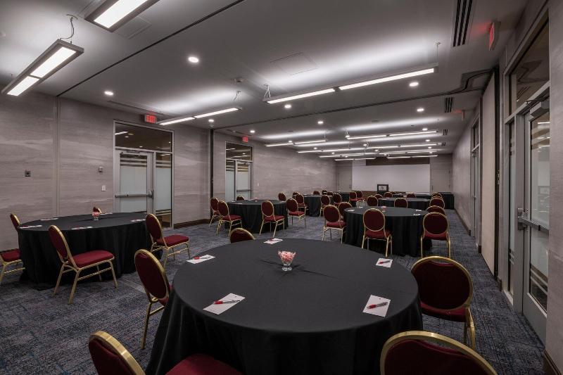 فندق Tulsa Marriott Southern Hills