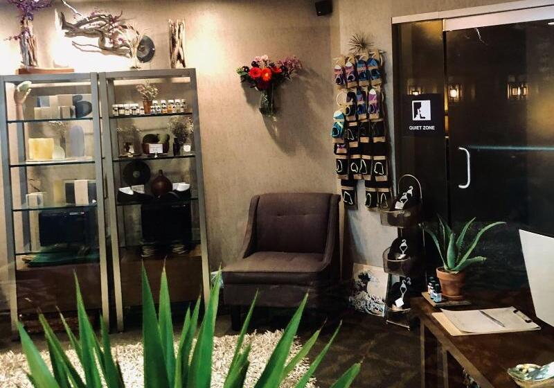 فندق Tulsa Marriott Southern Hills