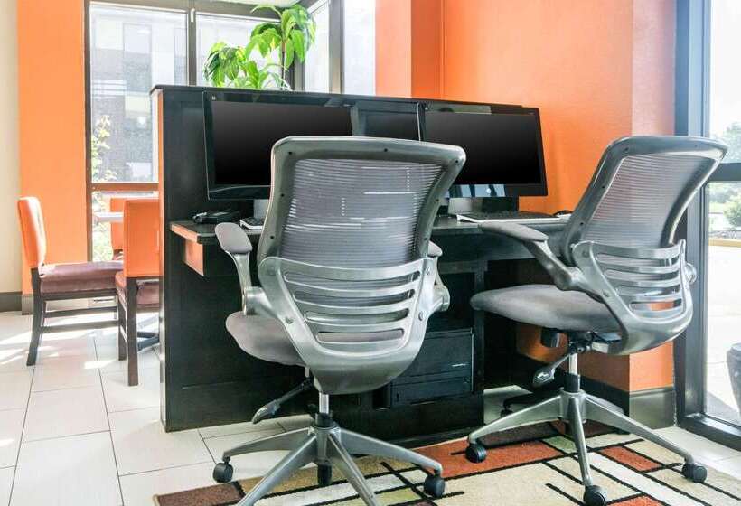 هتل Quality Inn Lexington East Hamburg Area