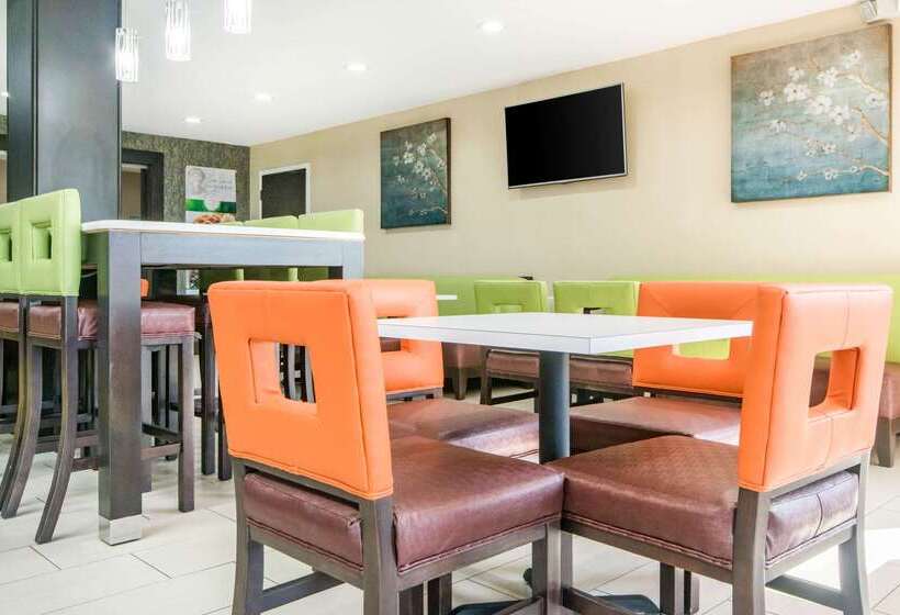 هتل Quality Inn Lexington East Hamburg Area