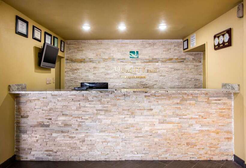 Отель Quality Inn Stateline