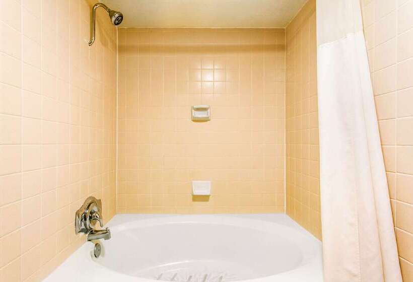 Отель Quality Inn Stateline