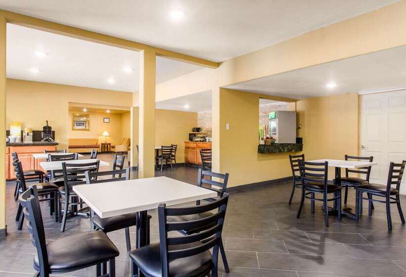 Отель Quality Inn Stateline