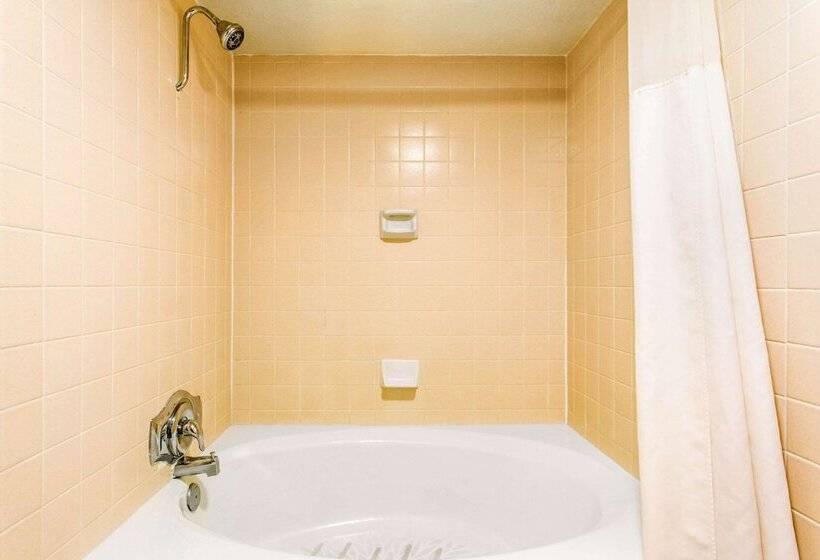 Отель Quality Inn Stateline