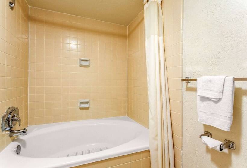 Отель Quality Inn Stateline