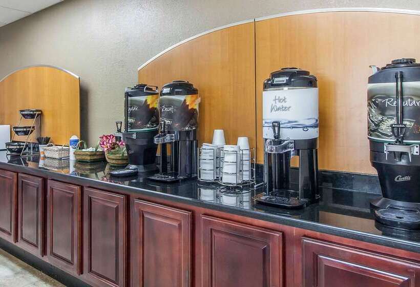 فندق Quality Inn & Suites Conference Center