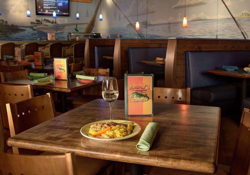 ホテル Radisson Milwaukee West