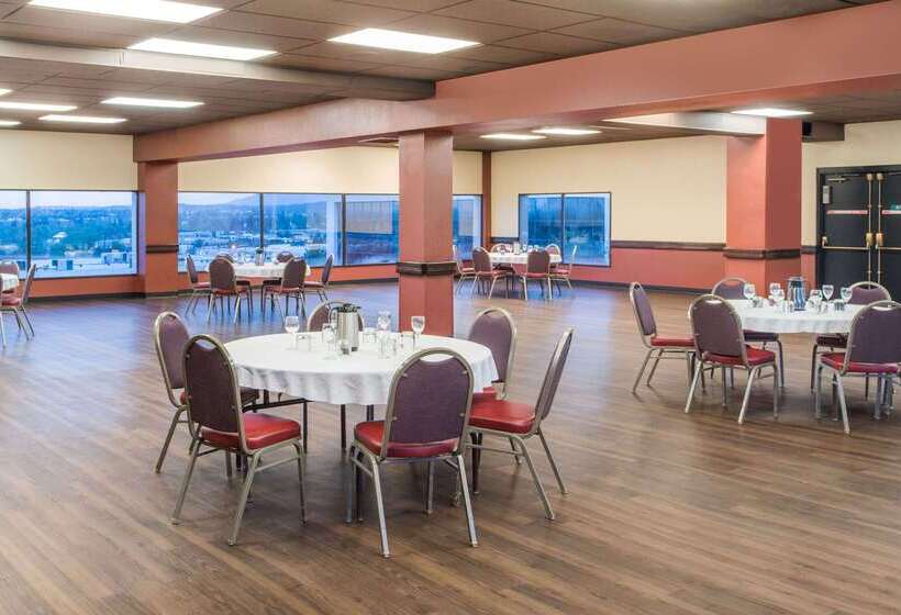 فندق Ramada By Wyndham Downtown Spokane