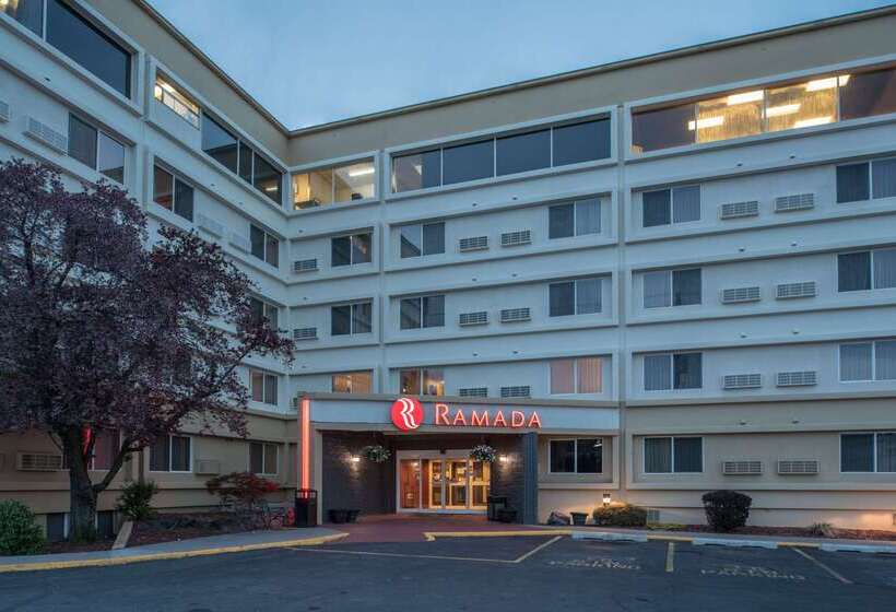 فندق Ramada By Wyndham Downtown Spokane