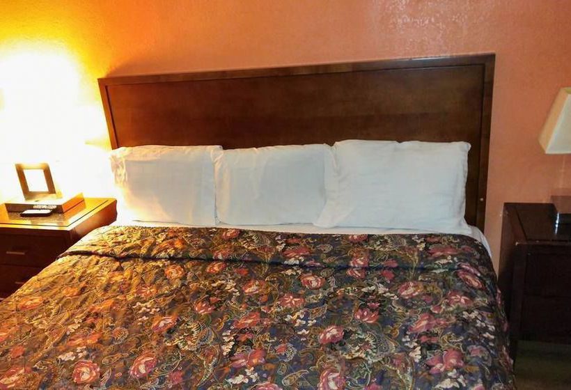 فندق Regency Inn & Conference Center