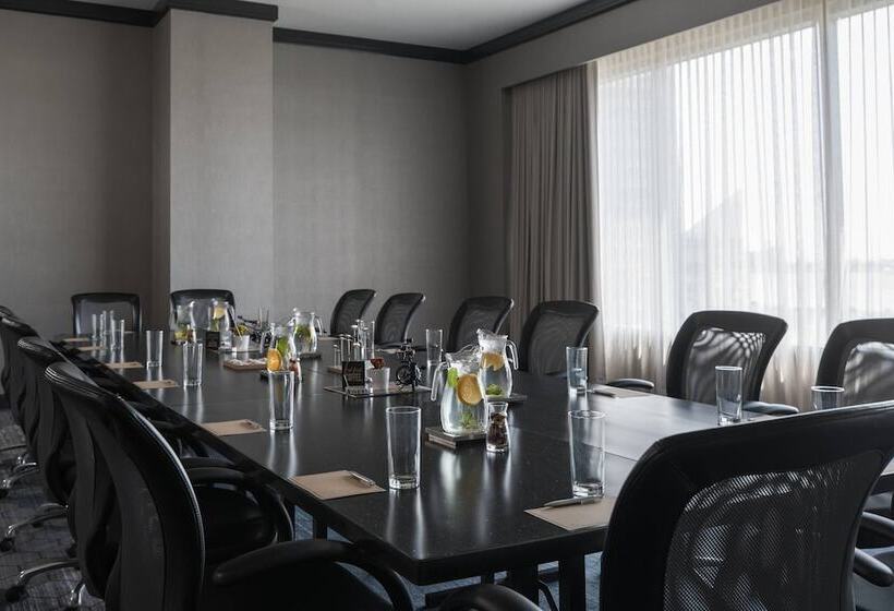 فندق Renaissance Baltimore Harborplace