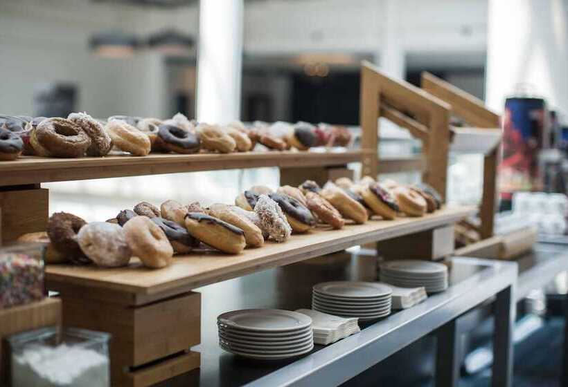 فندق Renaissance Baltimore Harborplace