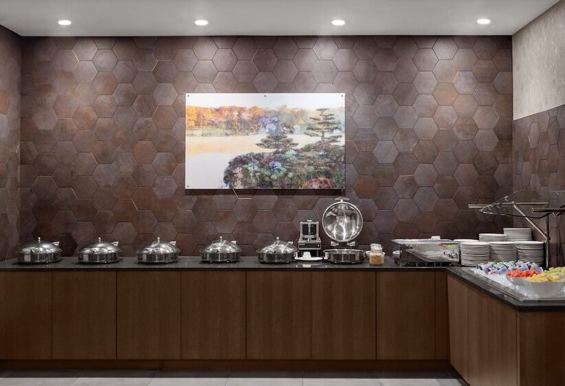 هتل Renaissance Chicago North Shore