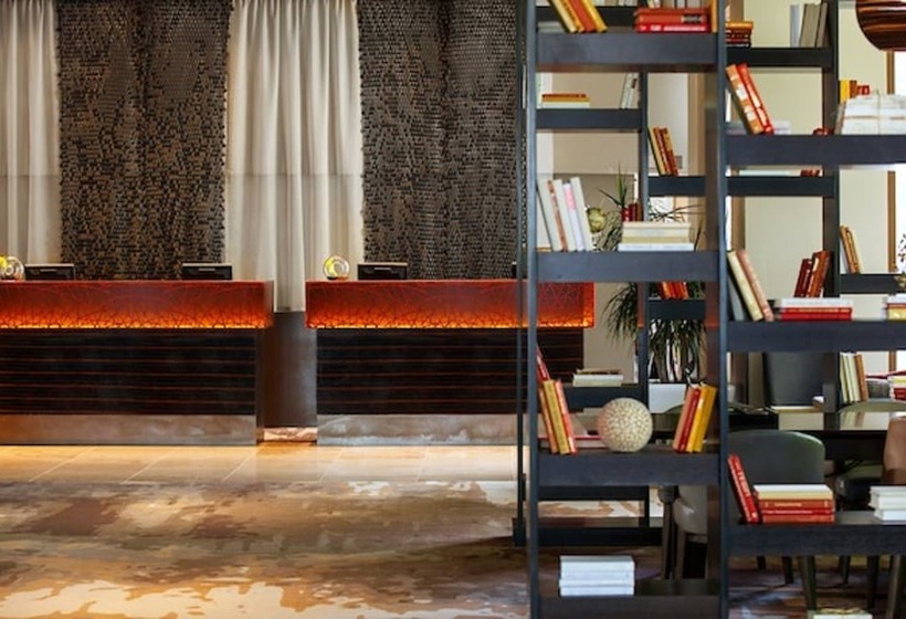 Отель Renaissance Seattle